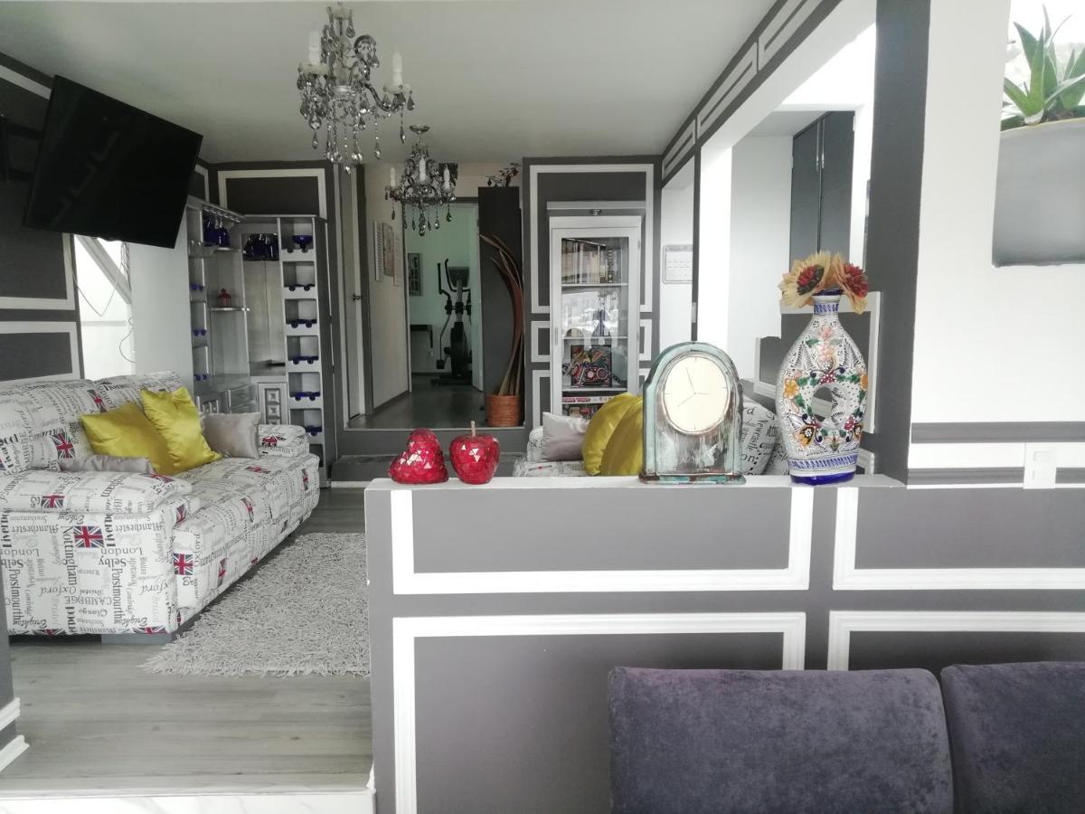 Homestay Chichimeca - Seguridad, 10min De Centros Comerciales & Zona Esmeralda - Empresas Bienvenidas Mexico City