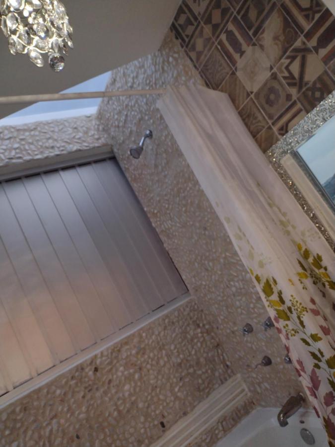 Chichimeca - Seguridad, 10min De Centros Comerciales & Zona Esmeralda - Empresas Bienvenidas Homestay